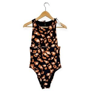 New Shade & Shore Woman’s One Piece Swimsuit Size M